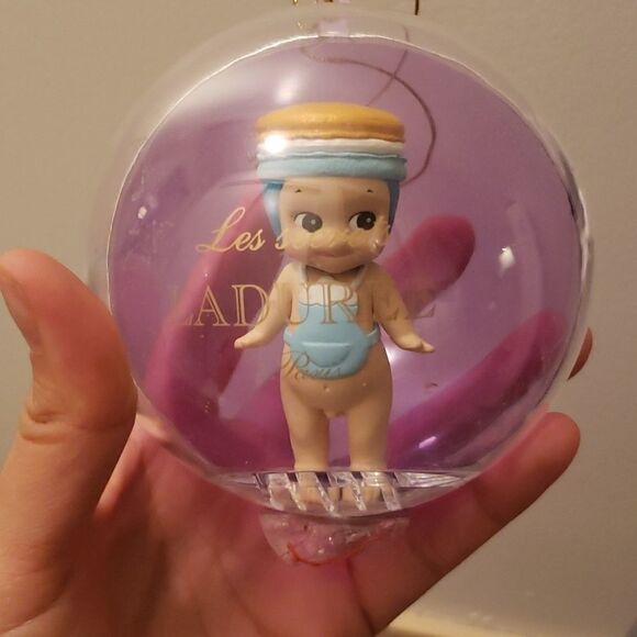 SONNY Angel Limited Ed Laduree blue Macaron Violette Christmas RARE (sphere a/i) - Picture 4 of 5